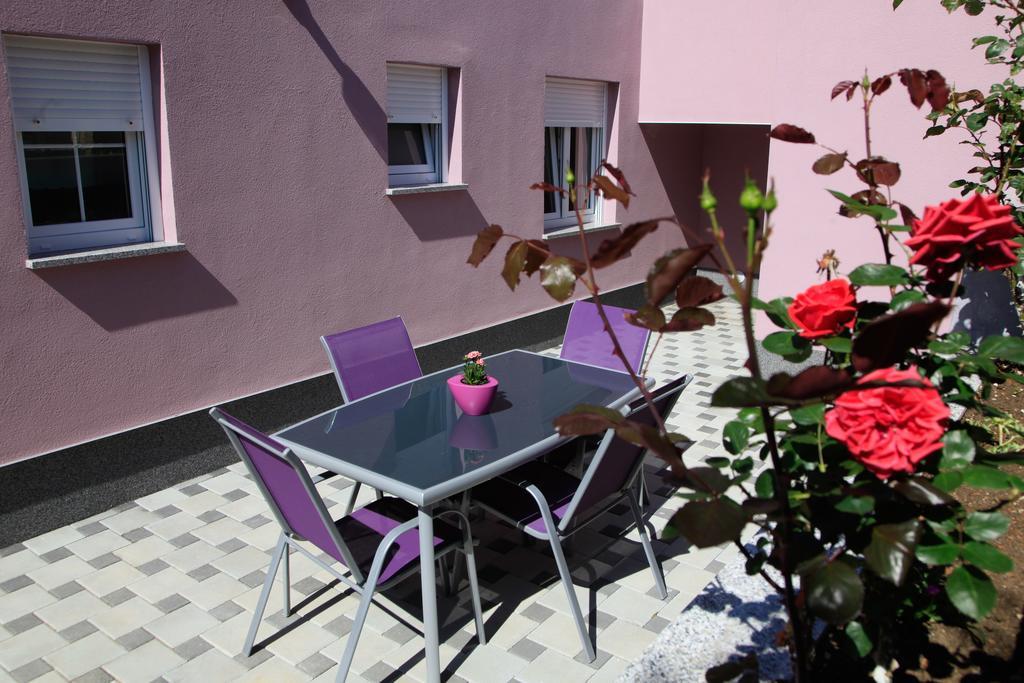Apartments Fiora Premantura Luaran gambar
