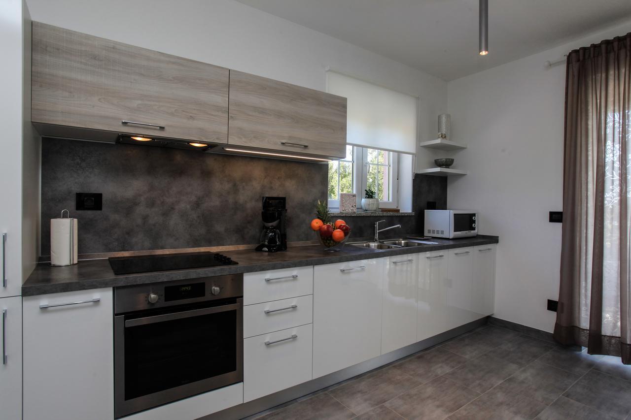Apartments Fiora Premantura Luaran gambar