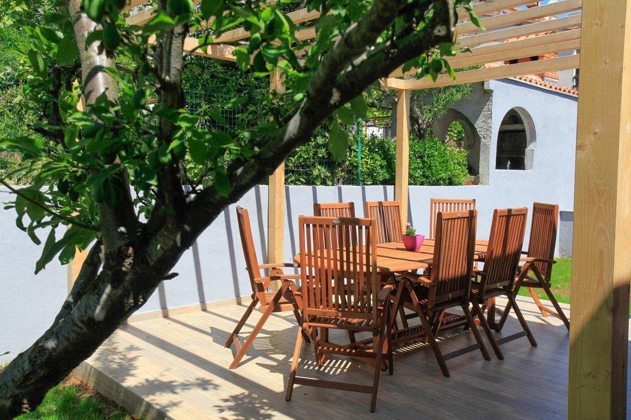 Apartments Fiora Premantura Luaran gambar