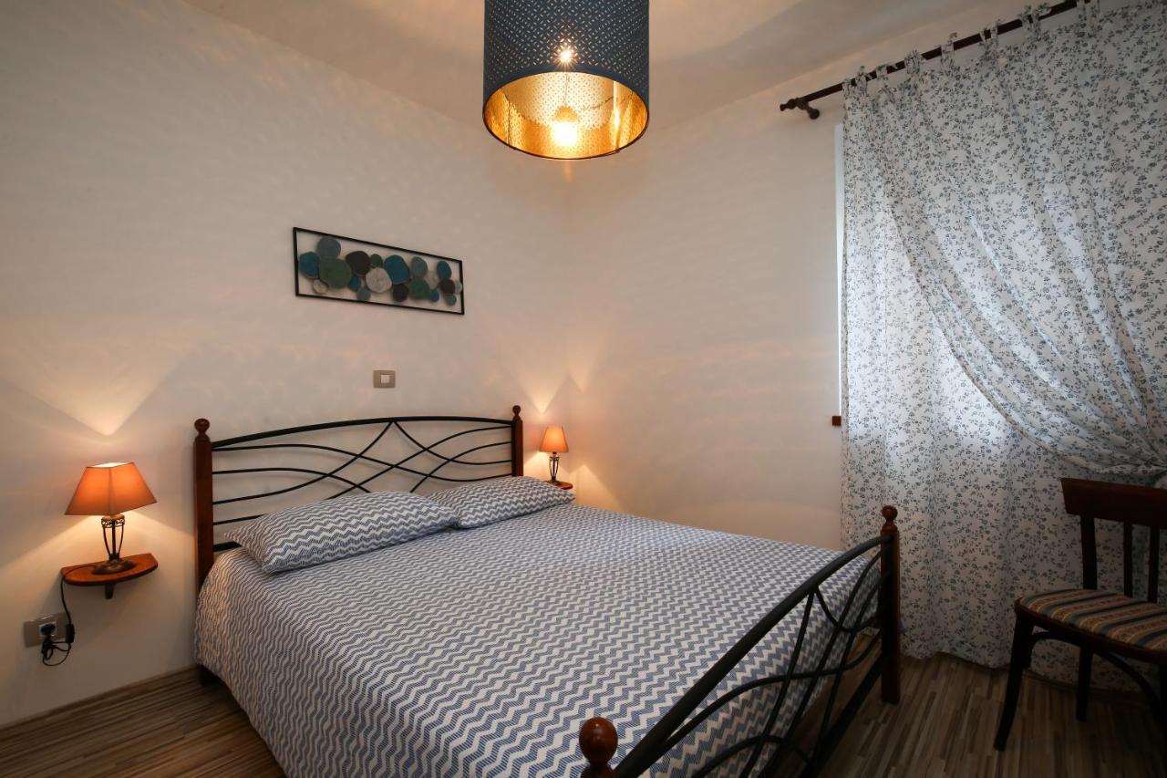 Apartments Fiora Premantura Luaran gambar